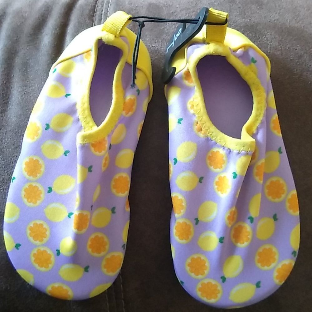 Bridawn kids slip on fabric water shoes nwt